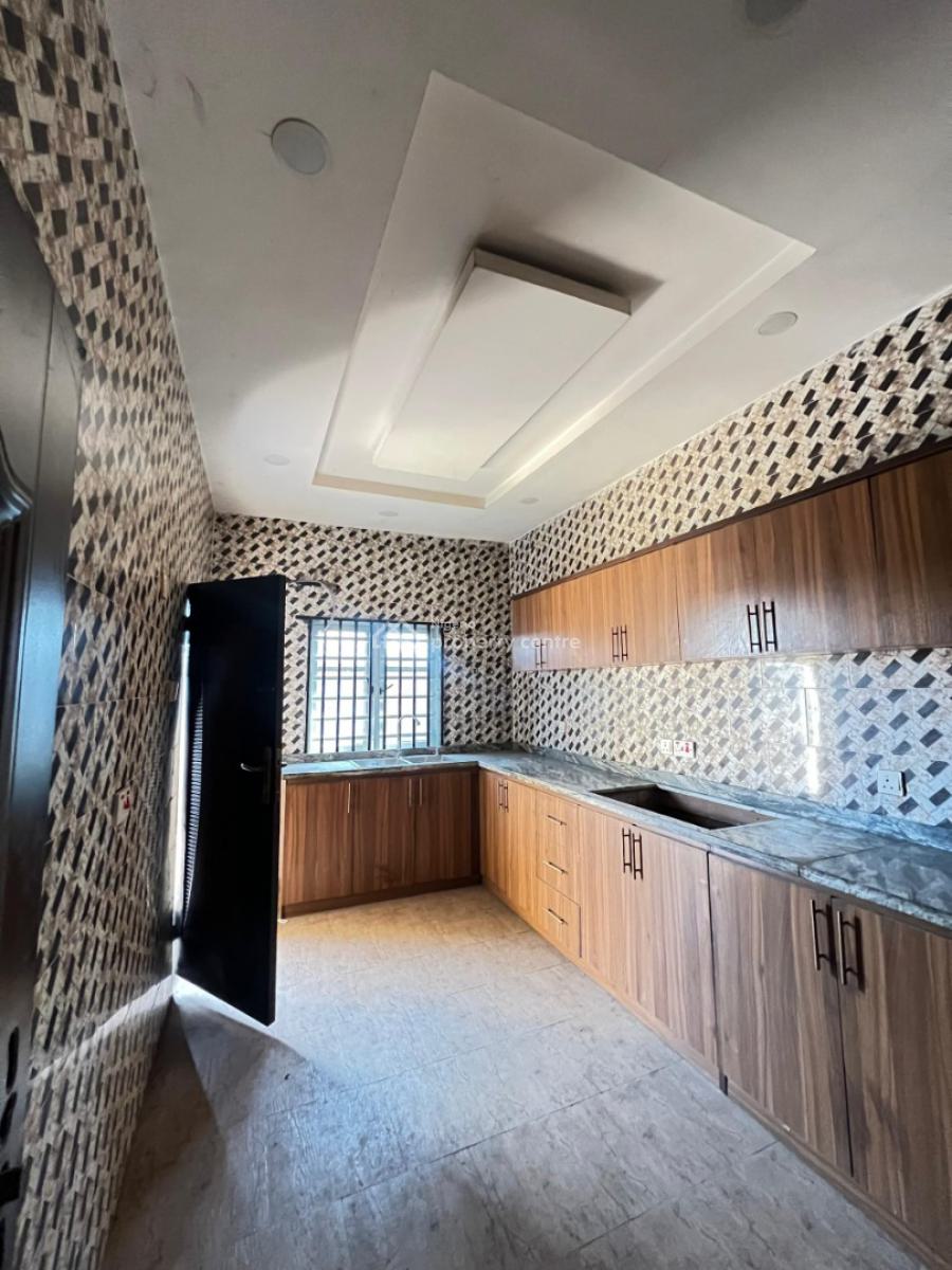 Well Built 4 Bedroom Bungalow with Bq, Ample Car Pack, Well Designed 4 Bedroom Bungalow in a Smart Area of Ikorodu Lagos, Adamo, Ikorodu, Lagos, Detached Bungalow for Sale