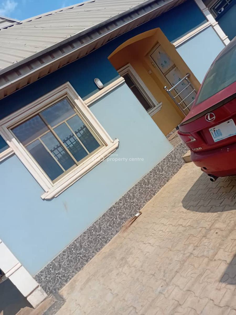 4 Units of Mini Flat with 2 Units of a Roomself Contain, Well Built 4 Units of Mini Flats with 2 Units of a Roomself Contain, Ikorodu, Lagos, Detached Bungalow for Sale