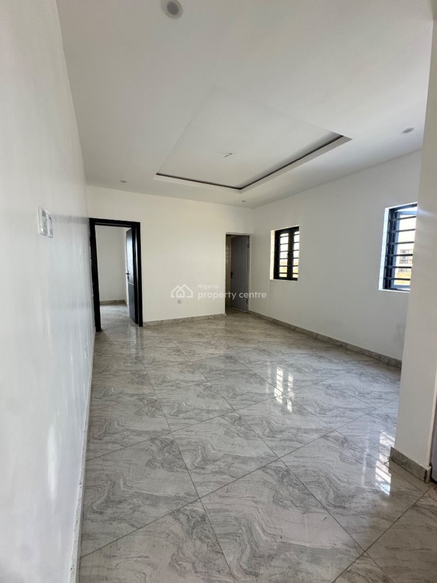 Spacious 1 Bedroom Apartment, Ologolo, Lekki, Lagos, Flat / Apartment for Sale