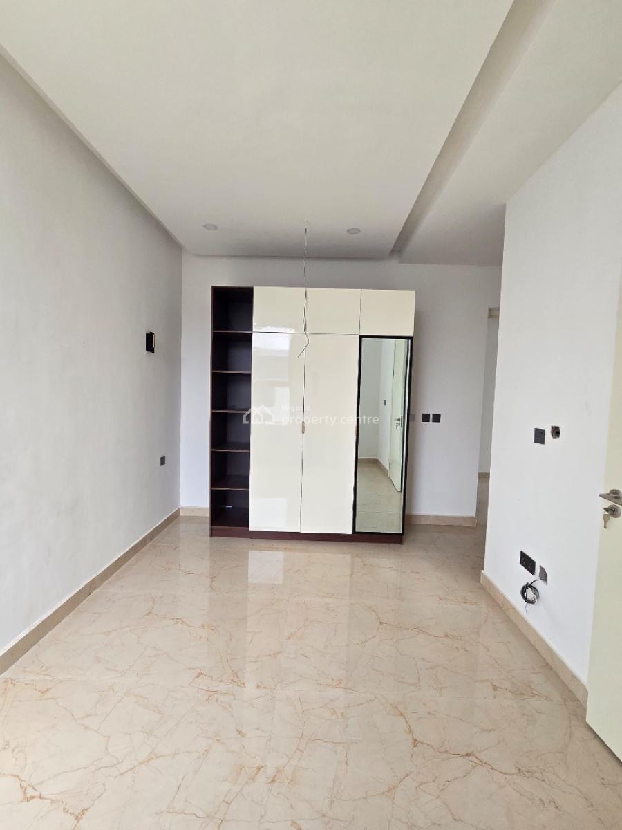 Elegant 4-bedroom Maisonette + Bq, Lekki Phase 1, Lekki, Lagos, Flat / Apartment for Sale