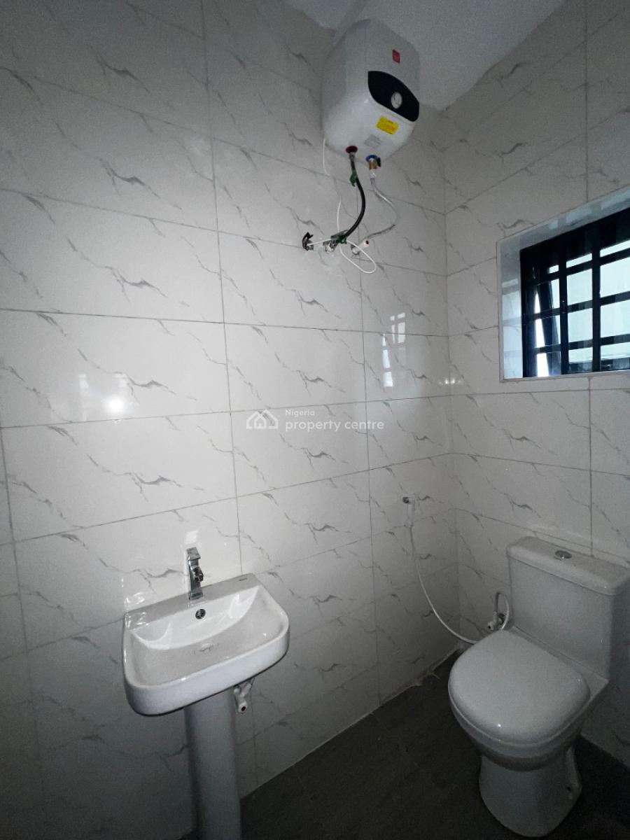 Newly Built Contemporary 2/bed Apartments, Shomolu, Shomolu, Lagos, Flat / Apartment for Rent