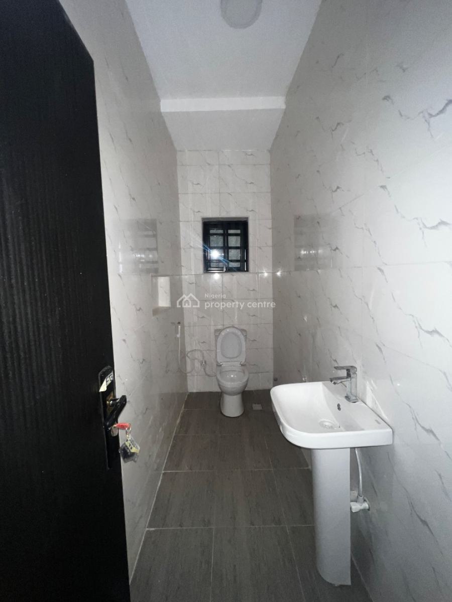 Newly Built Contemporary 2/bed Apartments, Shomolu, Shomolu, Lagos, Flat / Apartment for Rent