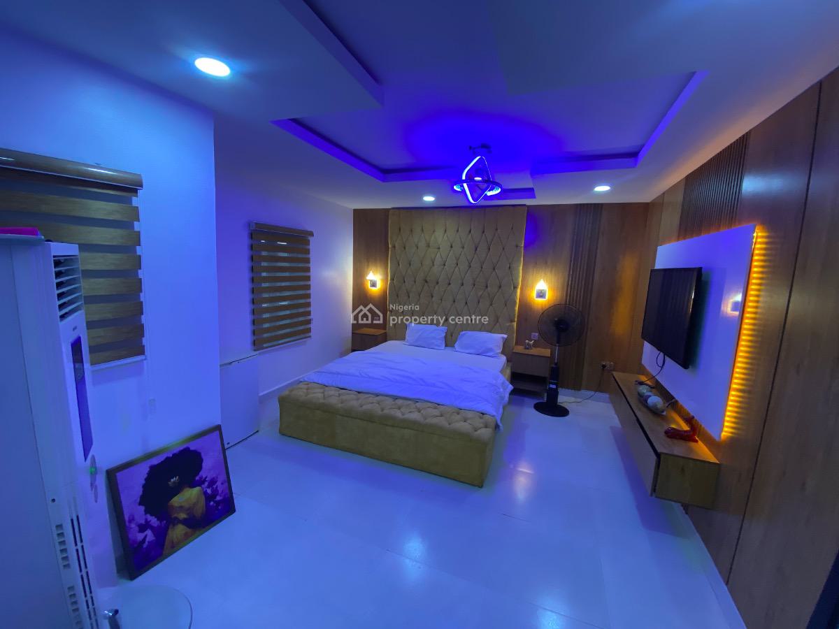 Luxurious and Tastefully Finished 1 Bedroom Apartment  at New Gra, New Gra, Port Harcourt, Rivers, Flat / Apartment Short Let