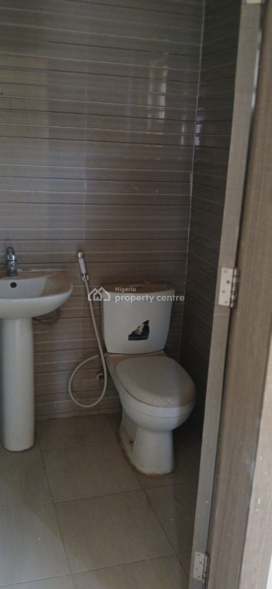 Well-built 3-bedroom Detached Bungalow on a Massive Compound, Efab, Apo, Abuja, Detached Bungalow for Rent