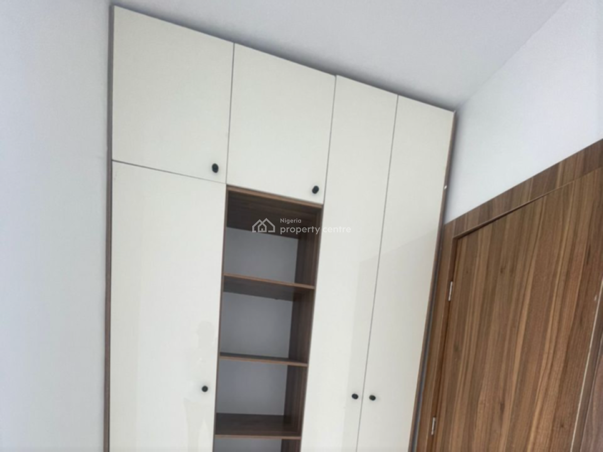 Executive 2 Bedroom Apartment + Pool & Gym -- High Yield, Oniru, Victoria Island (vi), Lagos, Flat / Apartment for Sale