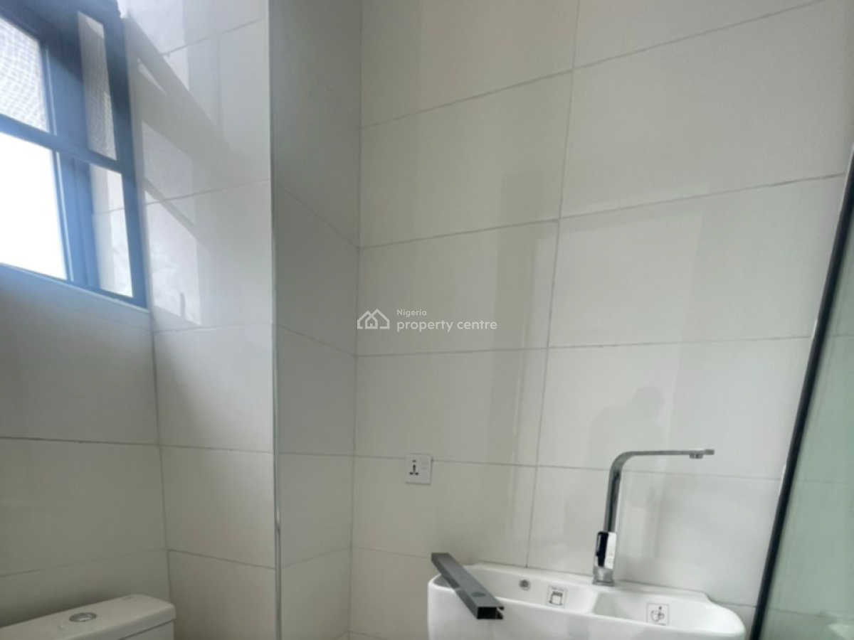 Executive 2 Bedroom Apartment + Pool & Gym -- High Yield, Oniru, Victoria Island (vi), Lagos, Flat / Apartment for Sale