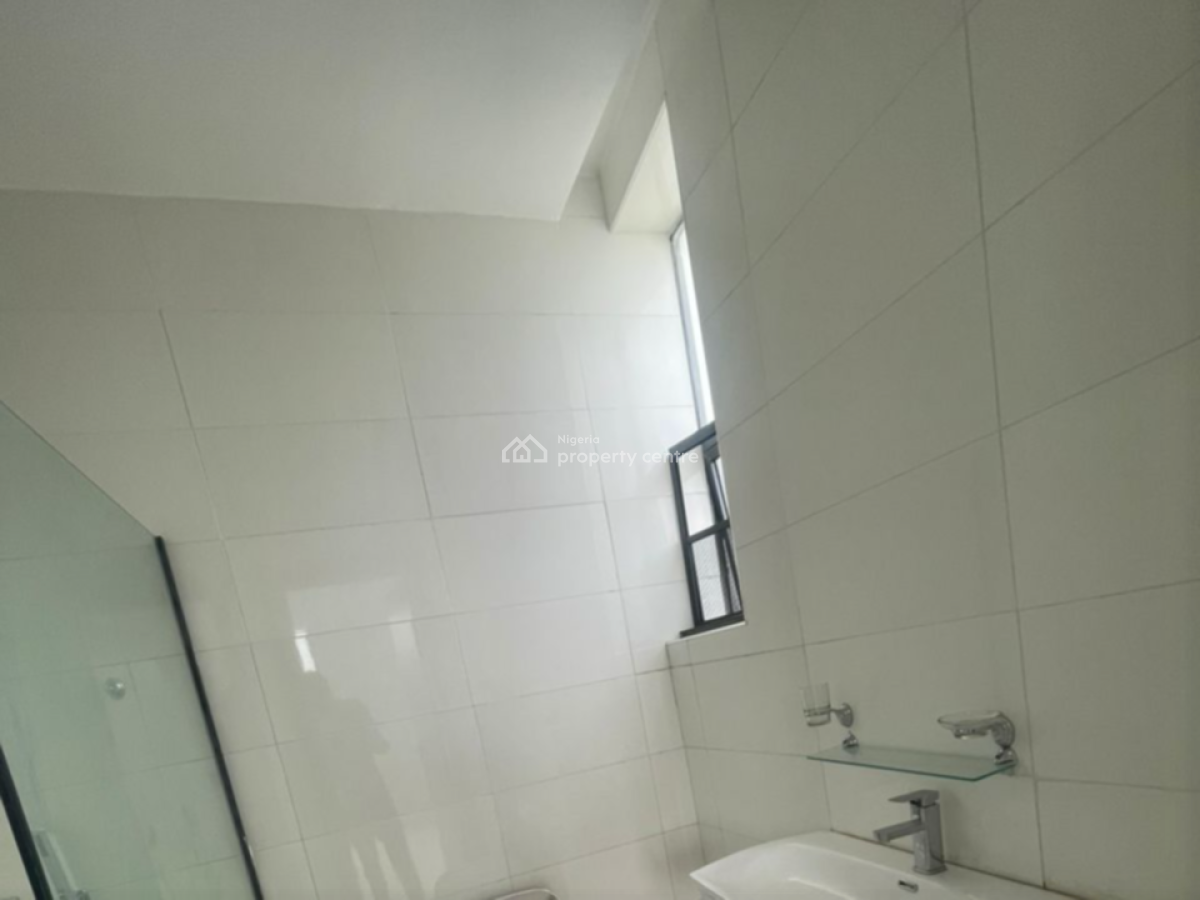 Executive 2 Bedroom Apartment + Pool & Gym -- High Yield, Oniru, Victoria Island (vi), Lagos, Flat / Apartment for Sale