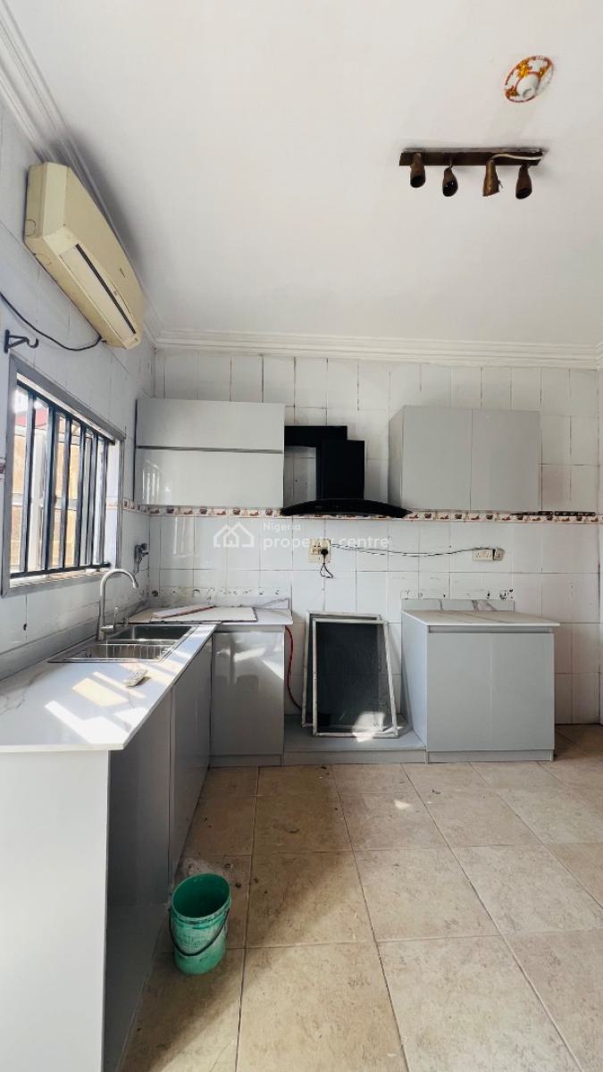 Well Built 5bedroom Semi Detached Duplex with 2bq, Lekki Phase 1, Lekki, Lagos, Semi-detached Duplex for Rent