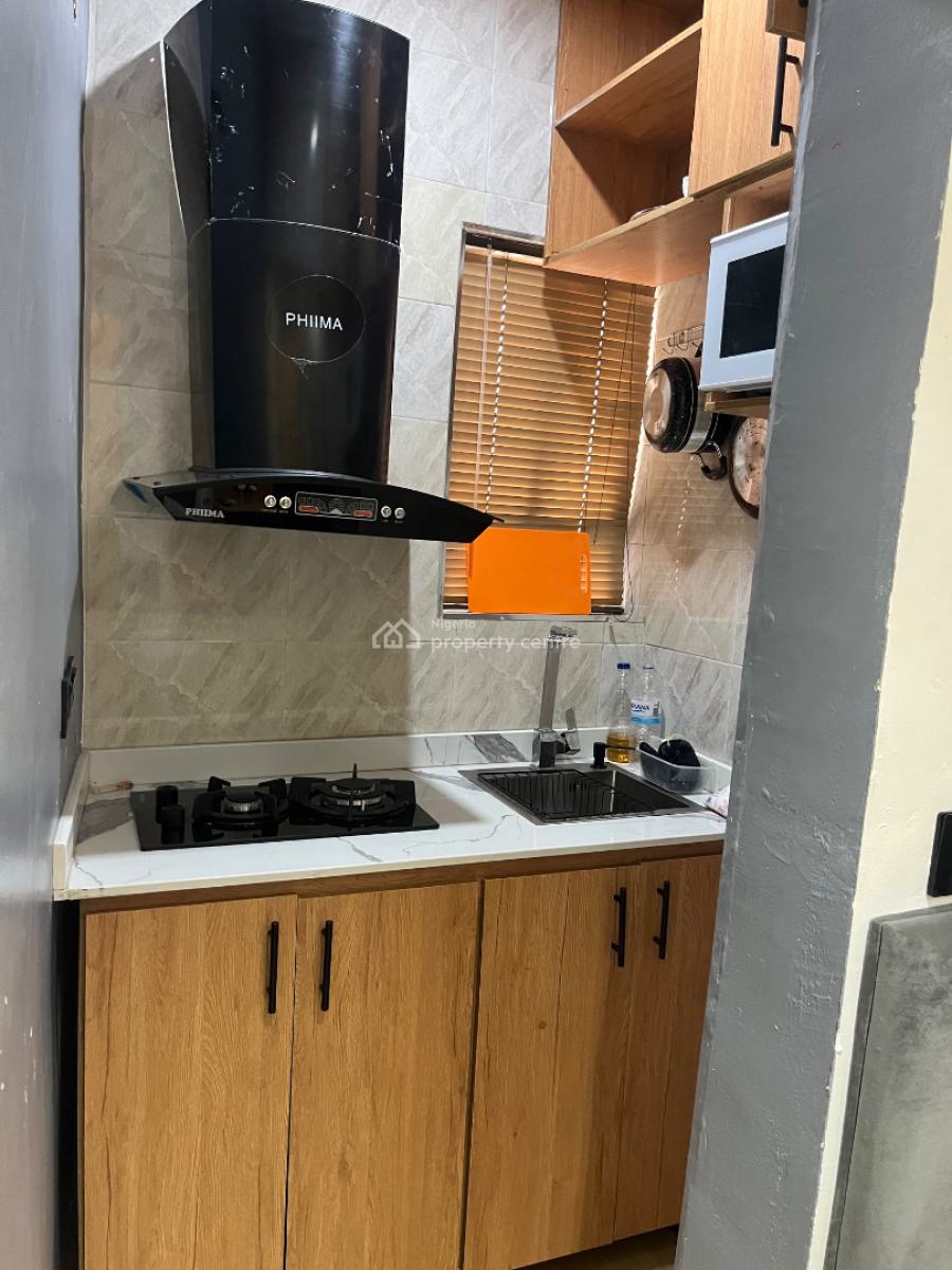Modern & Cozy Studio Room for Yearly Stay, Jibowu, Yaba, Lagos, Self Contain (single Rooms) for Rent