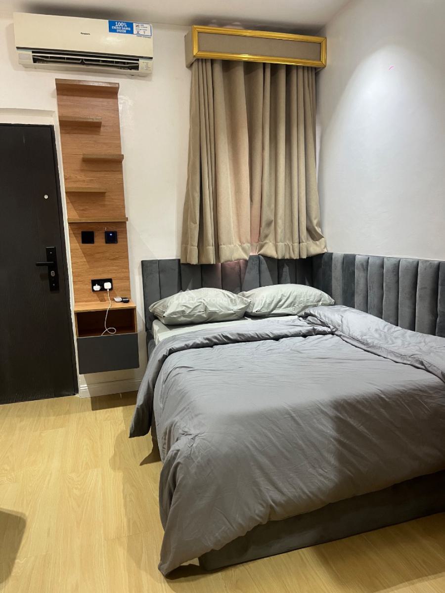 Modern & Cozy Studio Room for Yearly Stay, Jibowu, Yaba, Lagos, Self Contain (single Rooms) for Rent