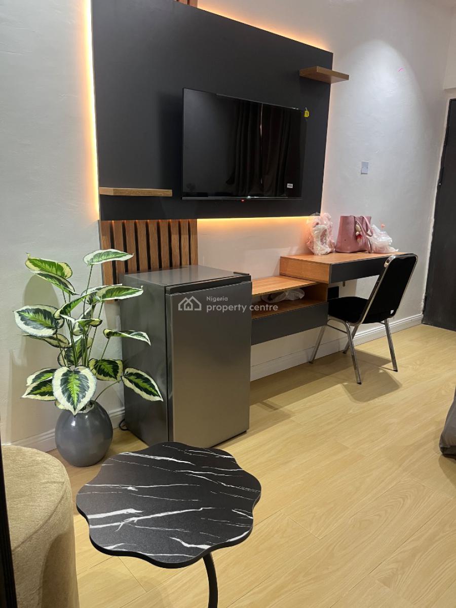 Modern & Cozy Studio Room for Yearly Stay, Jibowu, Yaba, Lagos, Self Contain (single Rooms) for Rent