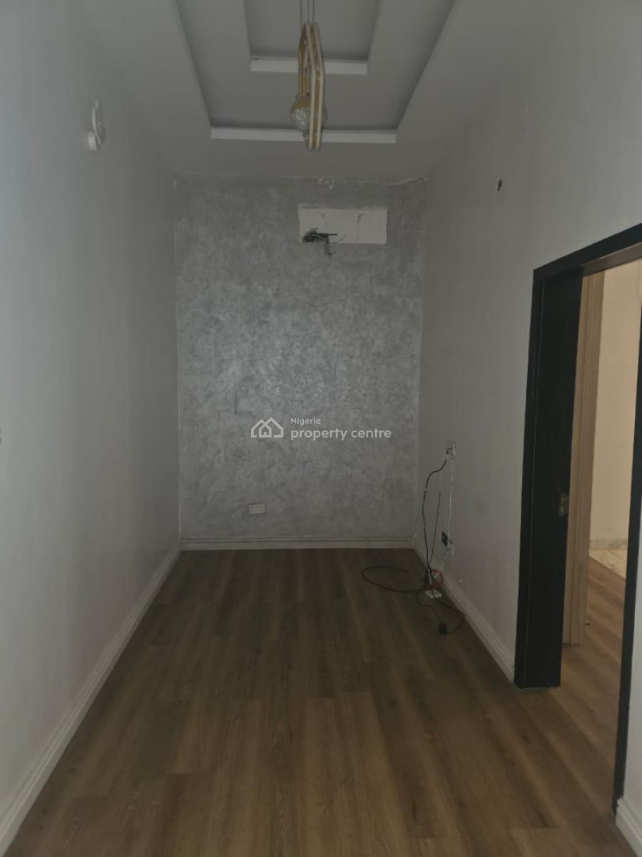 Spacious 4 Bedroom House with Children Playground, Ikota, Lekki, Lagos, Terraced Duplex for Rent