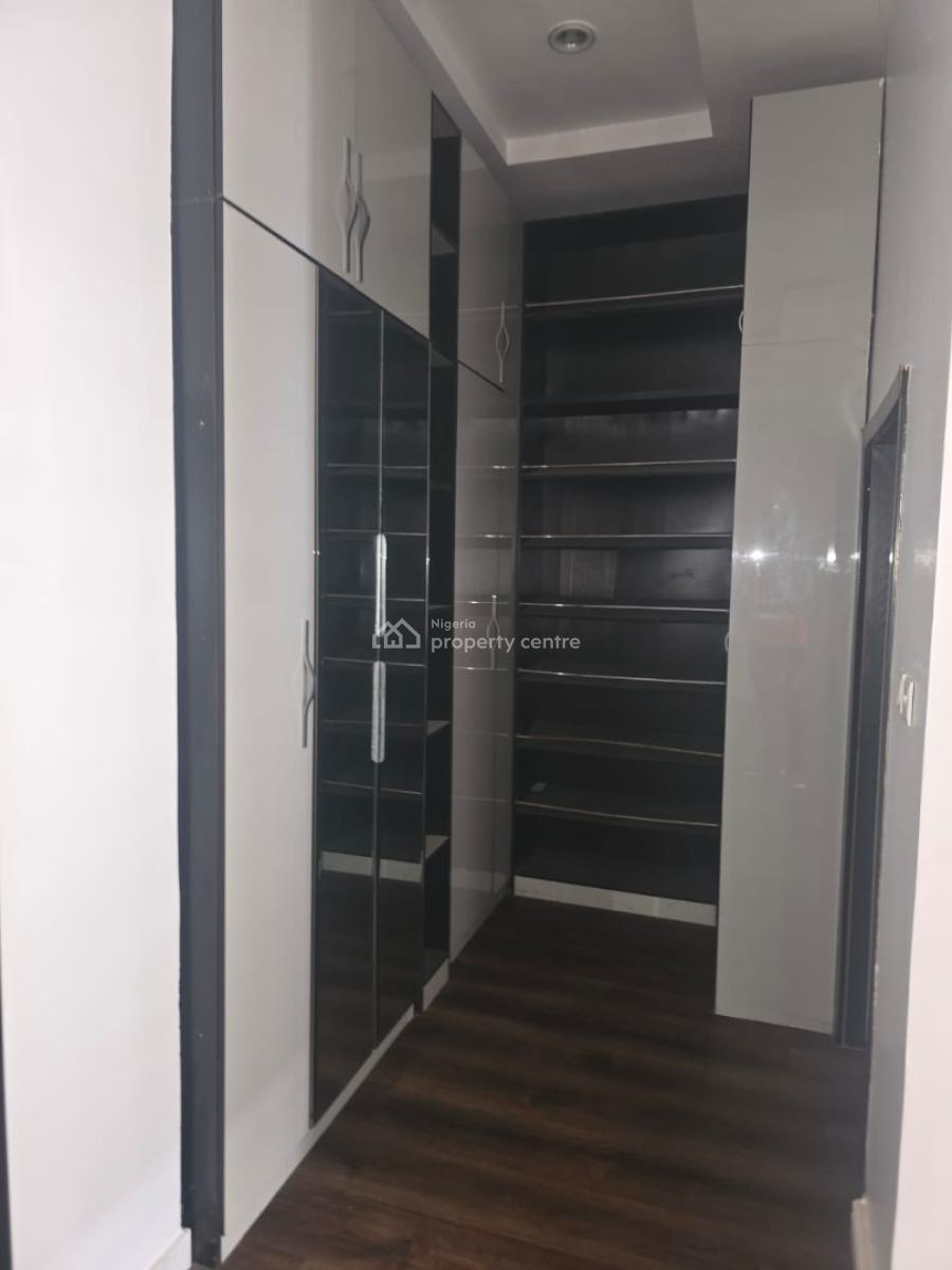 Spacious 4 Bedroom House with Children Playground, Ikota, Lekki, Lagos, Terraced Duplex for Rent