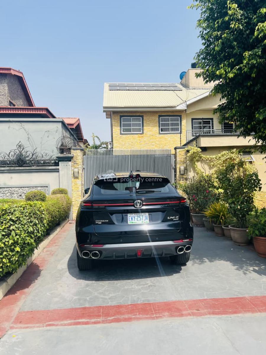 Standard 4bedroom, Lekki Phase 1, Lekki, Lagos, Semi-detached Duplex for Rent