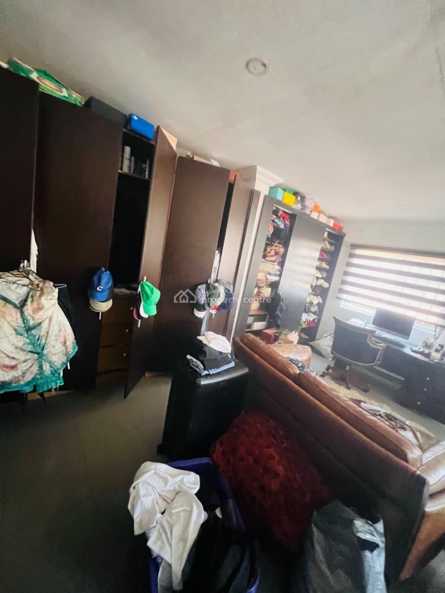 Standard 4bedroom, Lekki Phase 1, Lekki, Lagos, Semi-detached Duplex for Rent