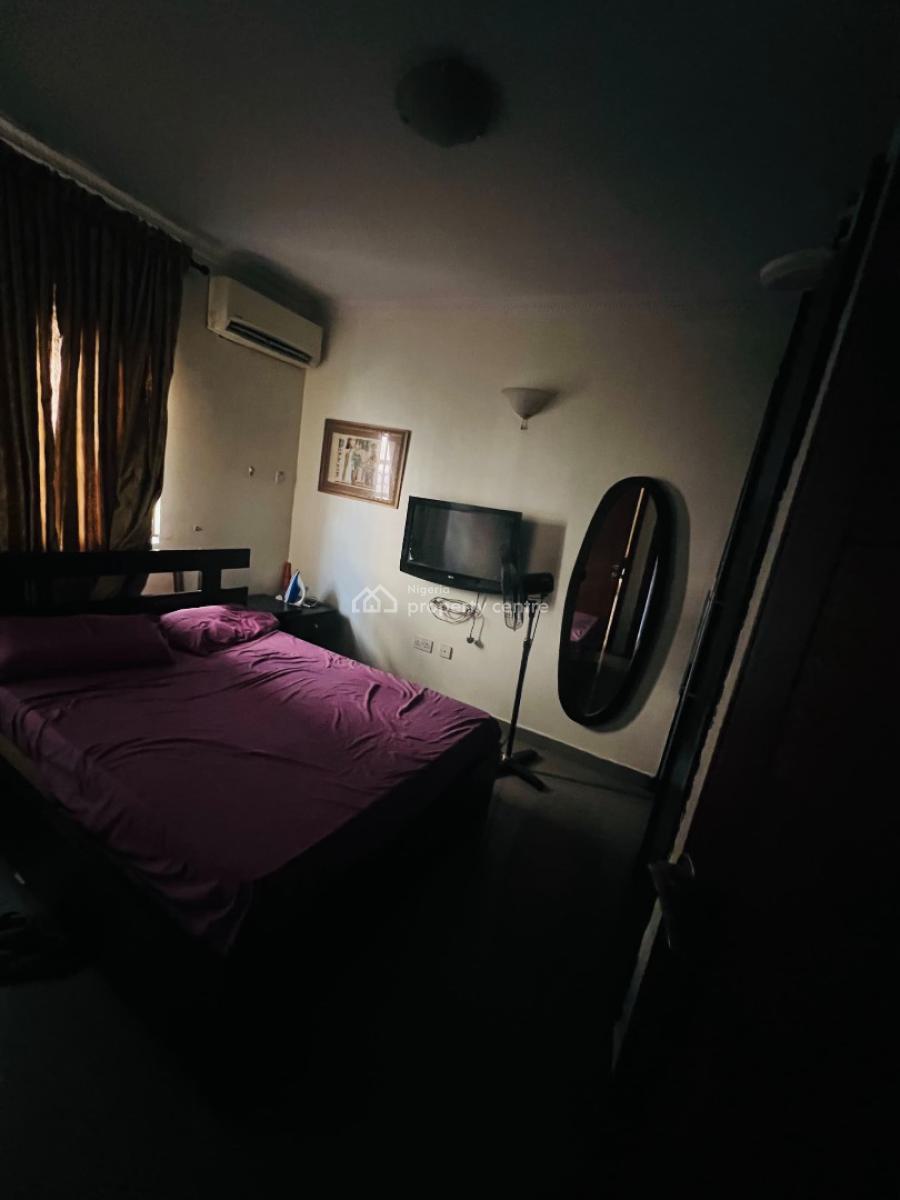 Standard 4bedroom, Lekki Phase 1, Lekki, Lagos, Semi-detached Duplex for Rent