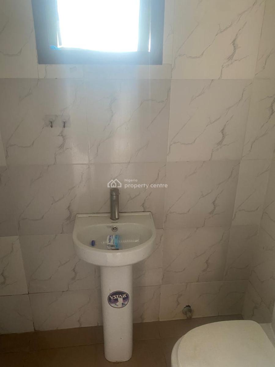 a Nice Self Contain, Lekki, Lagos, Flat / Apartment for Rent