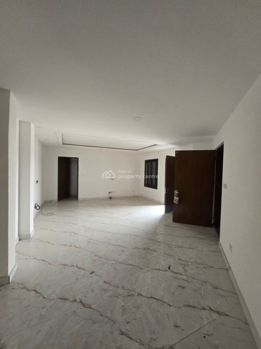 Well Finished 8 Units of 3 Bedroom Flat with a Room Bq, Lekki Phase 1, Lekki, Lagos, Flat / Apartment for Rent