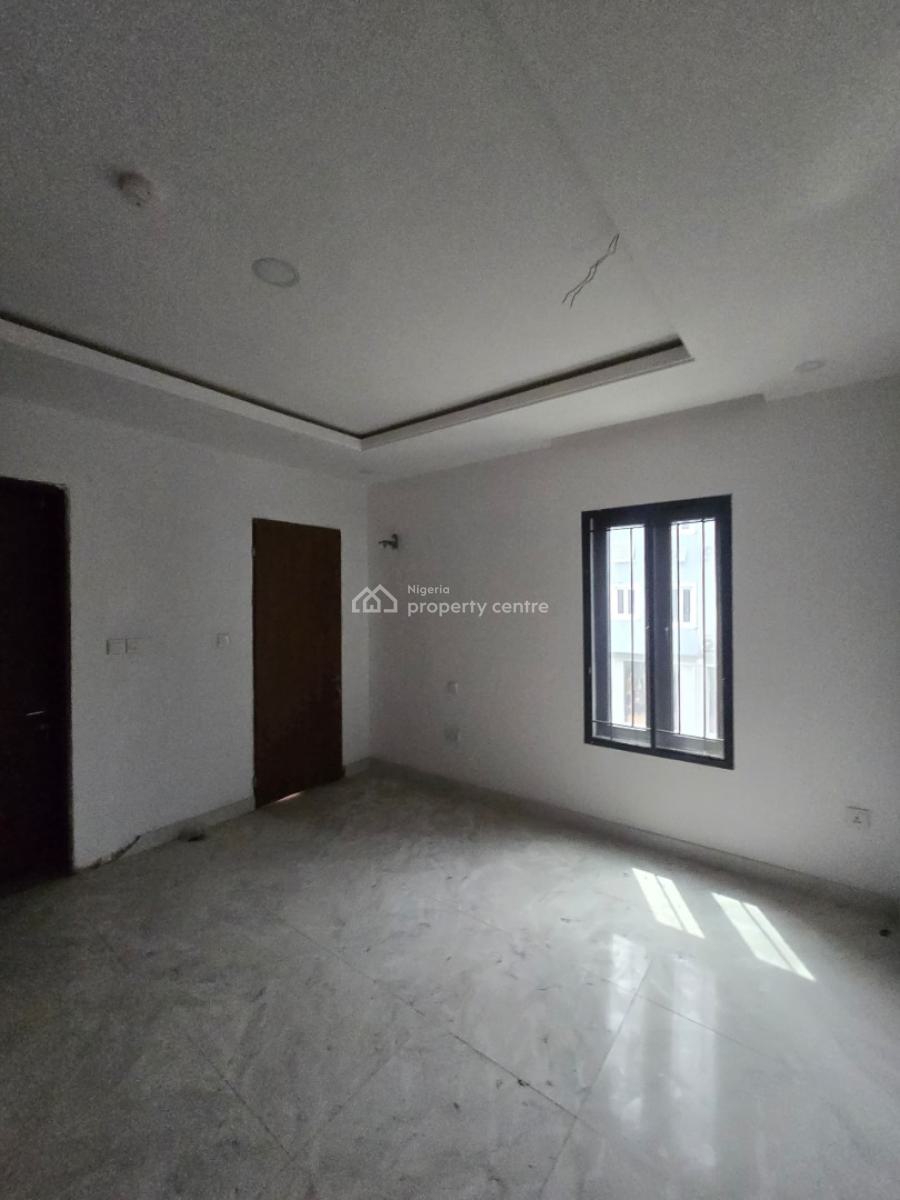 Well Finished 8 Units of 3 Bedroom Flat with a Room Bq, Lekki Phase 1, Lekki, Lagos, Flat / Apartment for Rent