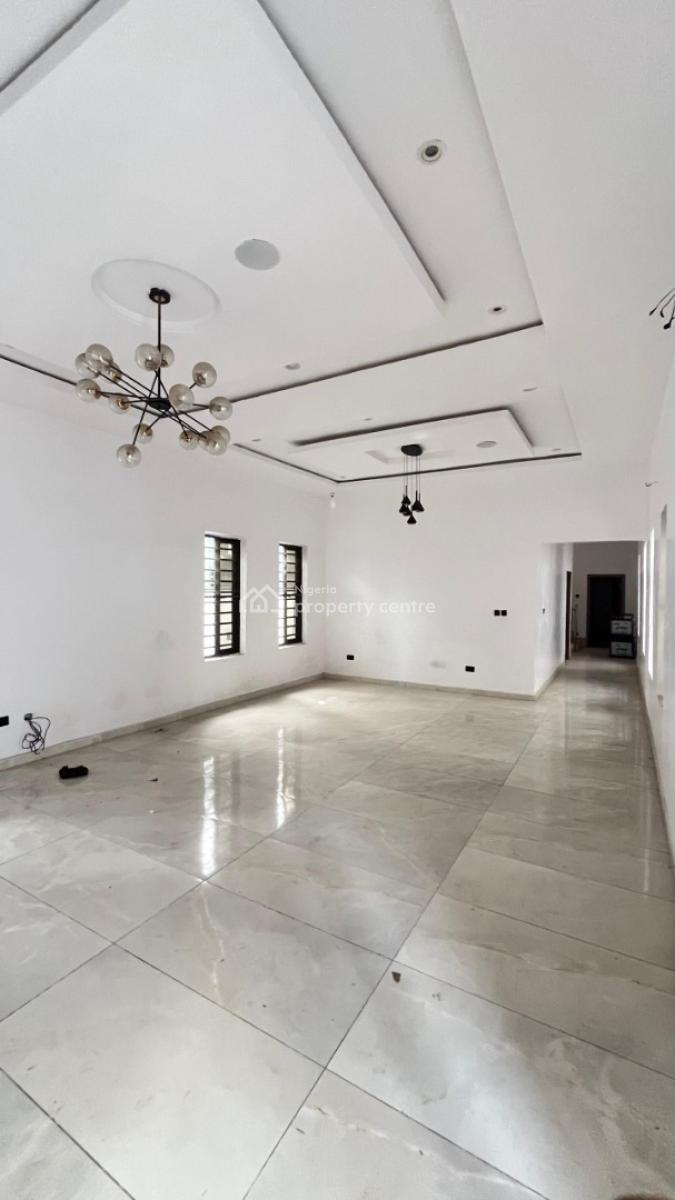 Luxuriously Built 5 Bedroom Duplex with Bq, Luxurious Family Home in a Gated Estate, Chevron, Lekki, Lagos, Detached Duplex for Sale