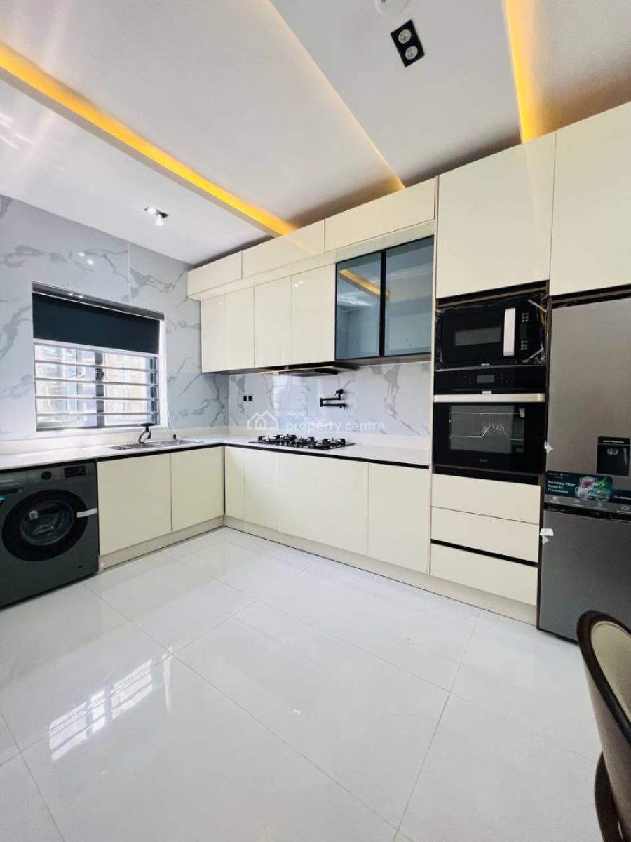 Fully Furnished 1, 2& 3bedroom Apartment Inside Lekki Phase 1, Fully Luxury Funished Apartments Inside an Estate in Lekki Phase 1., Lekki Phase 1, Lekki, Lagos, Block of Flats for Sale