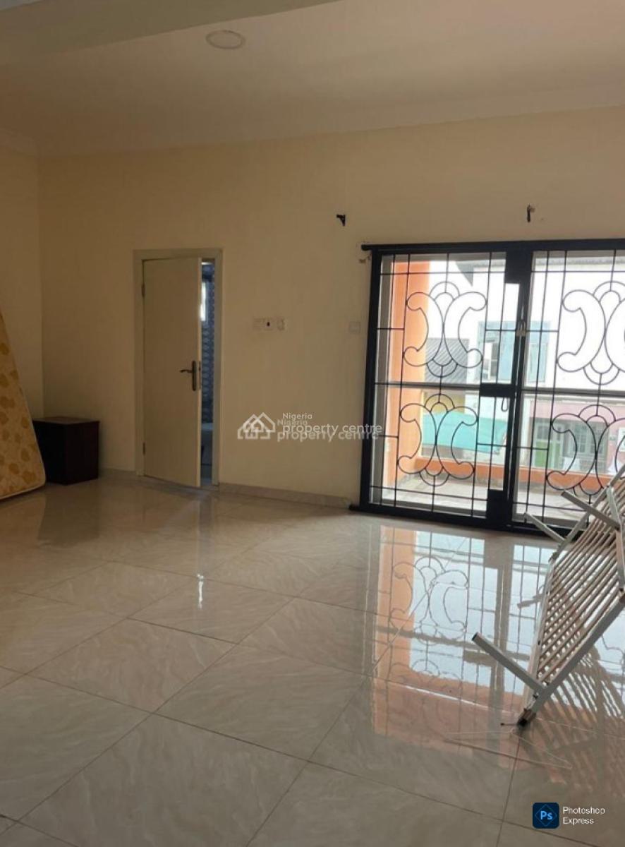 a Lovely 4-bed Duplex (24hrs Light & Water), Chevron Drive, Lekki, Lagos, Terraced Duplex for Rent