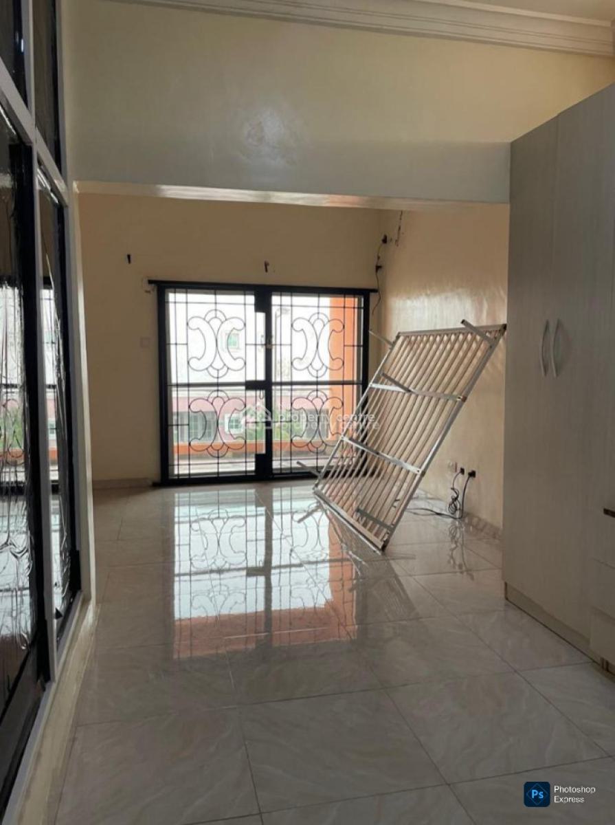 a Lovely 4-bed Duplex (24hrs Light & Water), Chevron Drive, Lekki, Lagos, Terraced Duplex for Rent