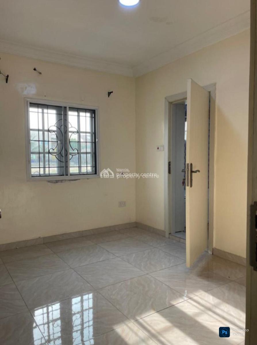 a Lovely 4-bed Duplex (24hrs Light & Water), Chevron Drive, Lekki, Lagos, Terraced Duplex for Rent