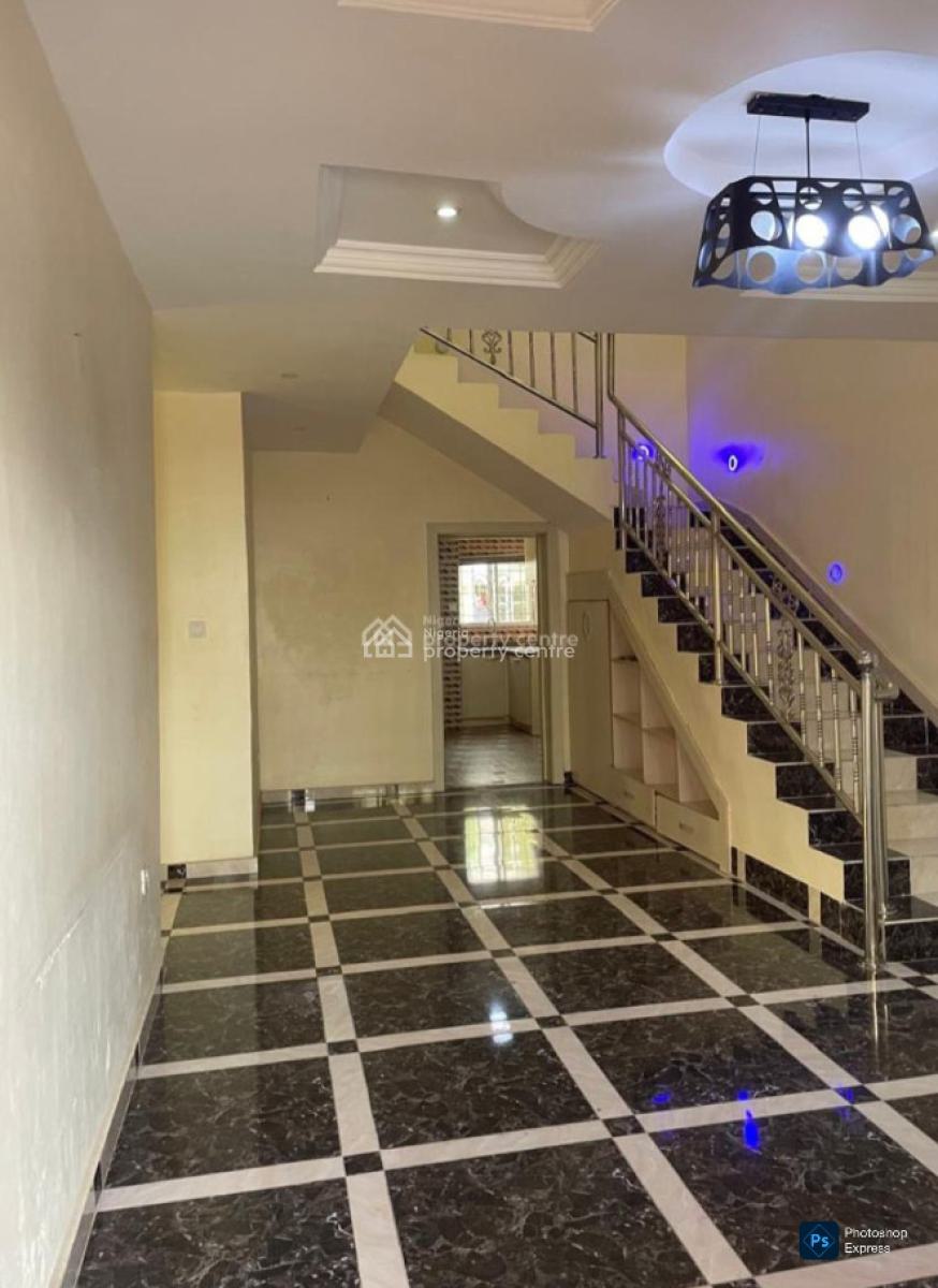 a Lovely 4-bed Duplex (24hrs Light & Water), Chevron Drive, Lekki, Lagos, Terraced Duplex for Rent