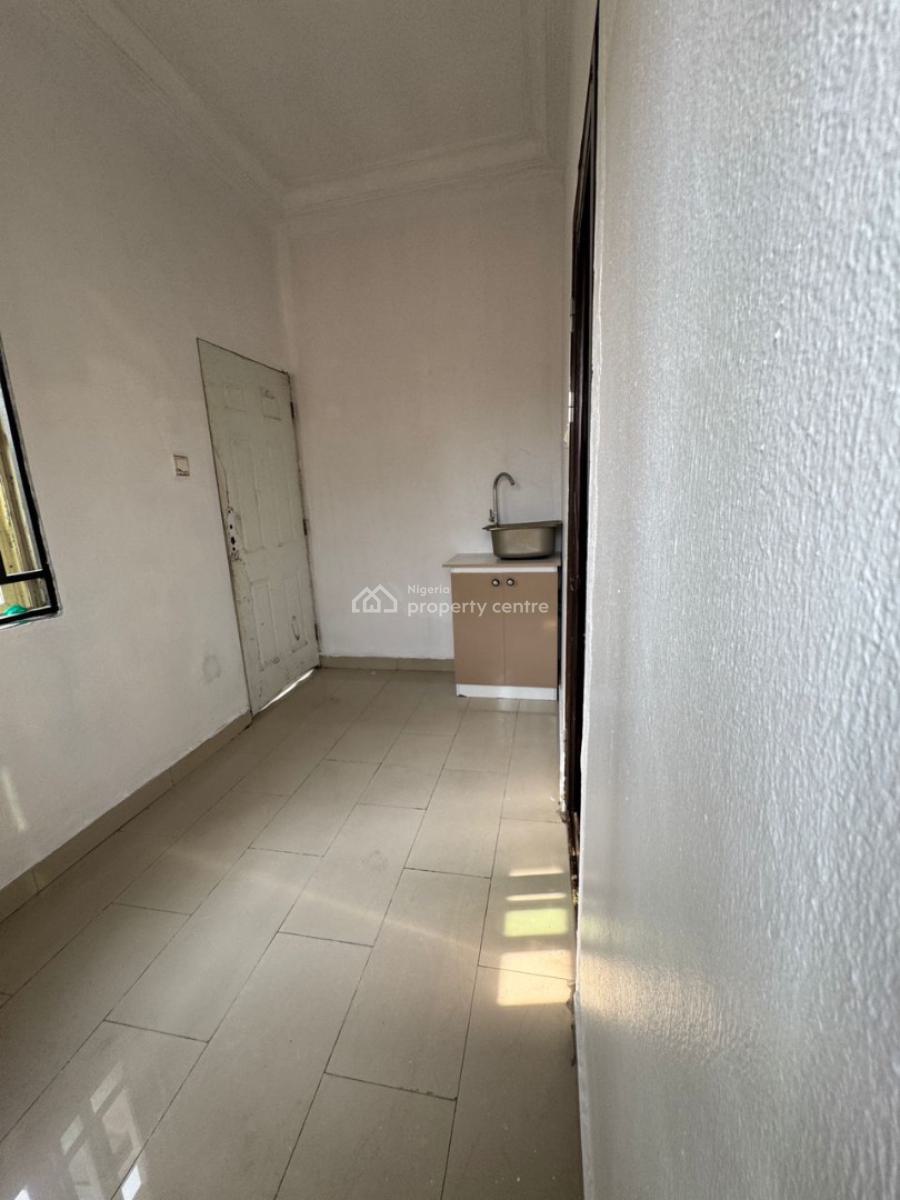 Spacious Room with Kitchen, Chevron, Lekki, Lagos, Self Contain (single Rooms) for Rent