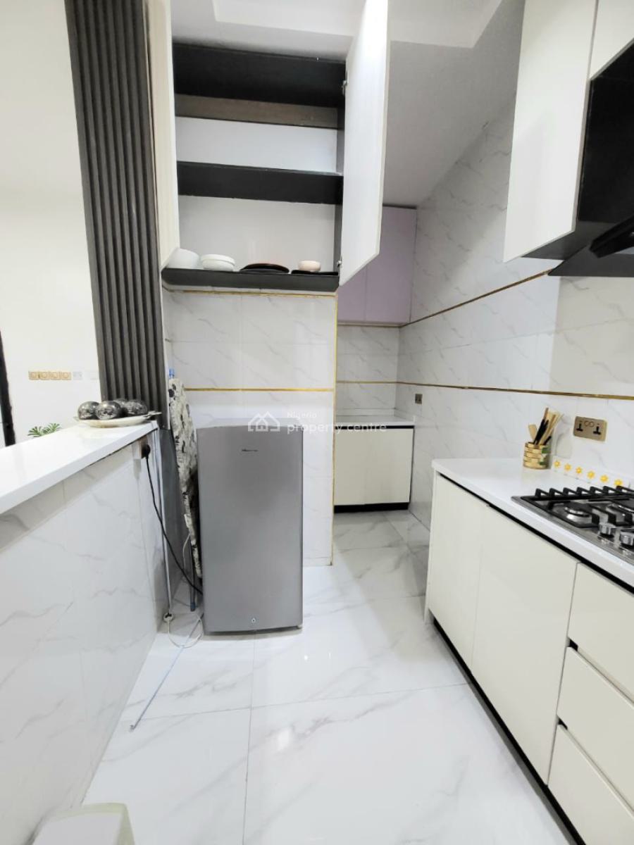 2-bedroom Apartment with Pool & Elevator, Off Freedomway, Lekki, Lagos, Flat / Apartment for Rent