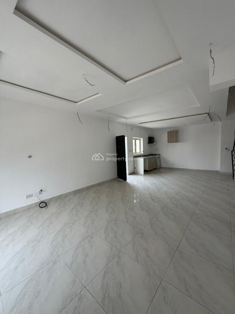 Secure & Spacious in Lekki: 2-bedroom, Off, Lekki, Lagos, Flat / Apartment for Rent