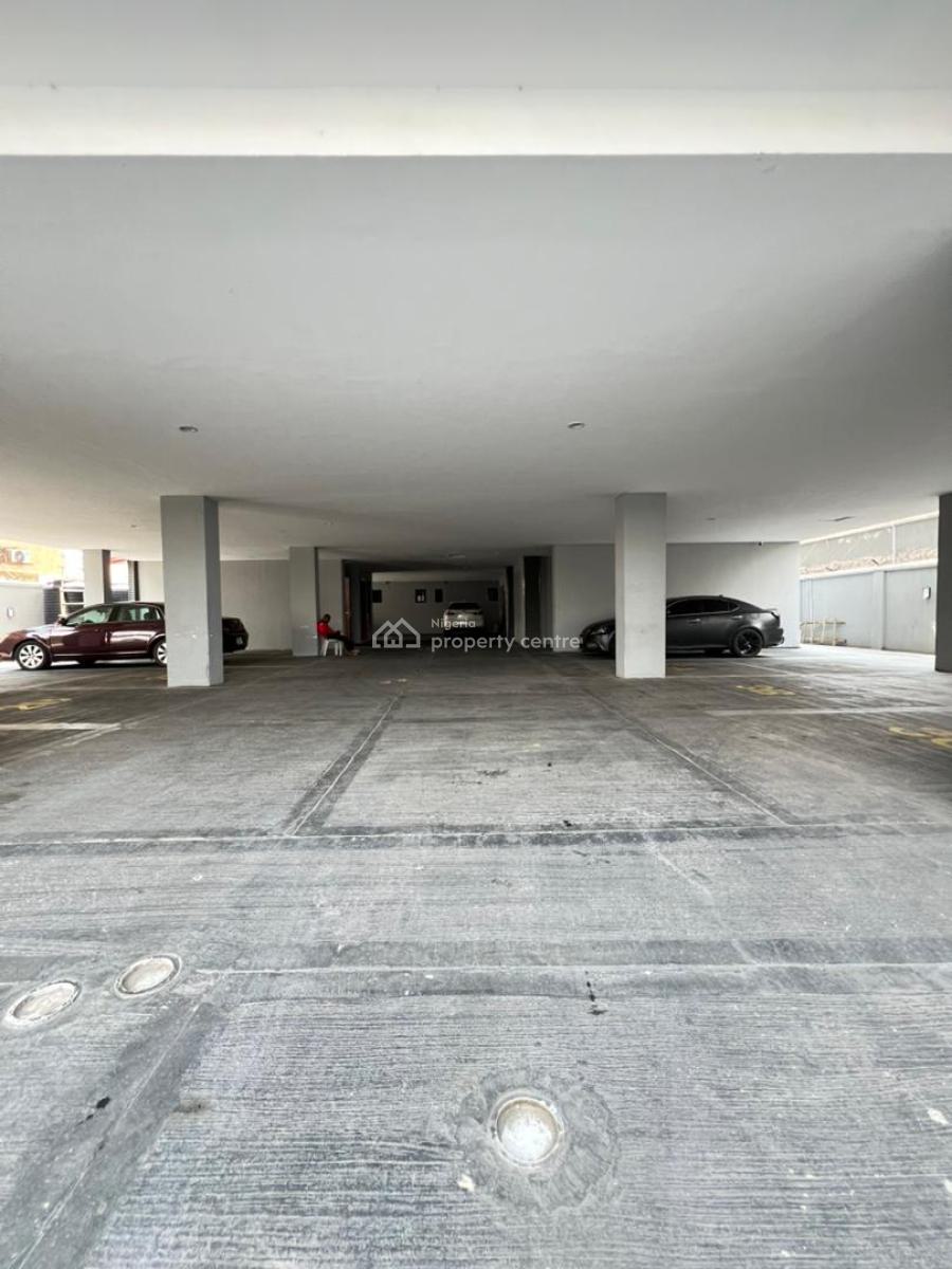 Spacious 2 Bedroom Apartment with and Elevator, Swimming Pool and Gym, Lekki Phase 1 Lagos, Lekki, Lagos, Block of Flats for Sale