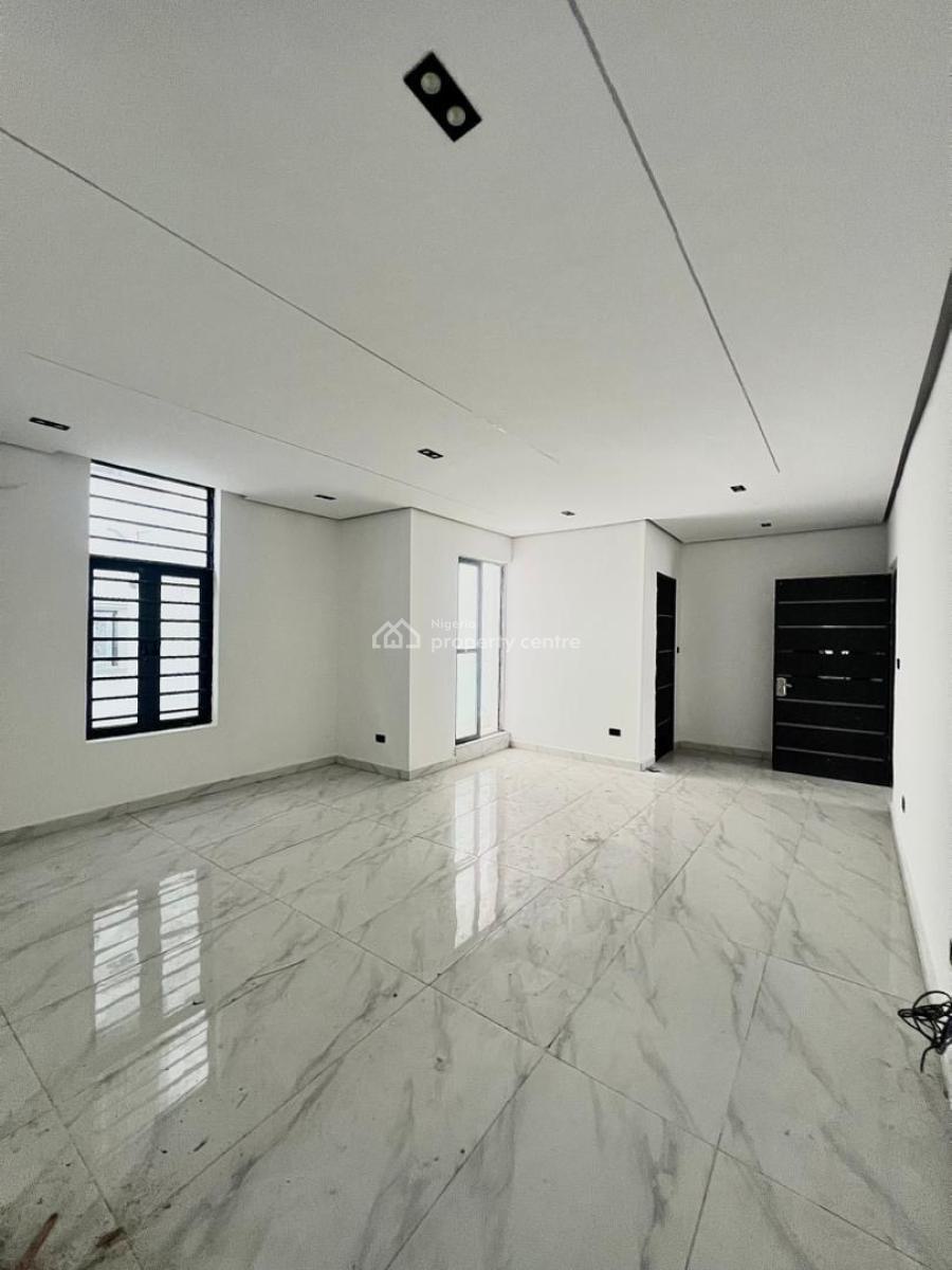 Beautiful 2 Bedroom Apartment, Suitable for Investment in Ologolo, Ologolo, Ologolo, Lekki, Lagos, Block of Flats for Sale