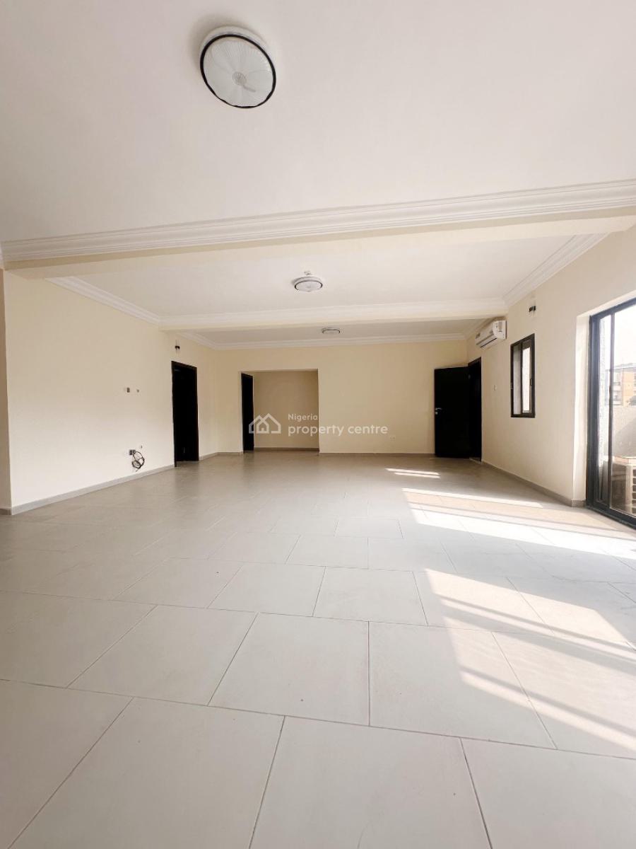 Fully Serviced Spacious 3 Bedroom Apartment, Admiralty Way, Lekki Phase 1, Lekki, Lagos, Flat / Apartment for Rent