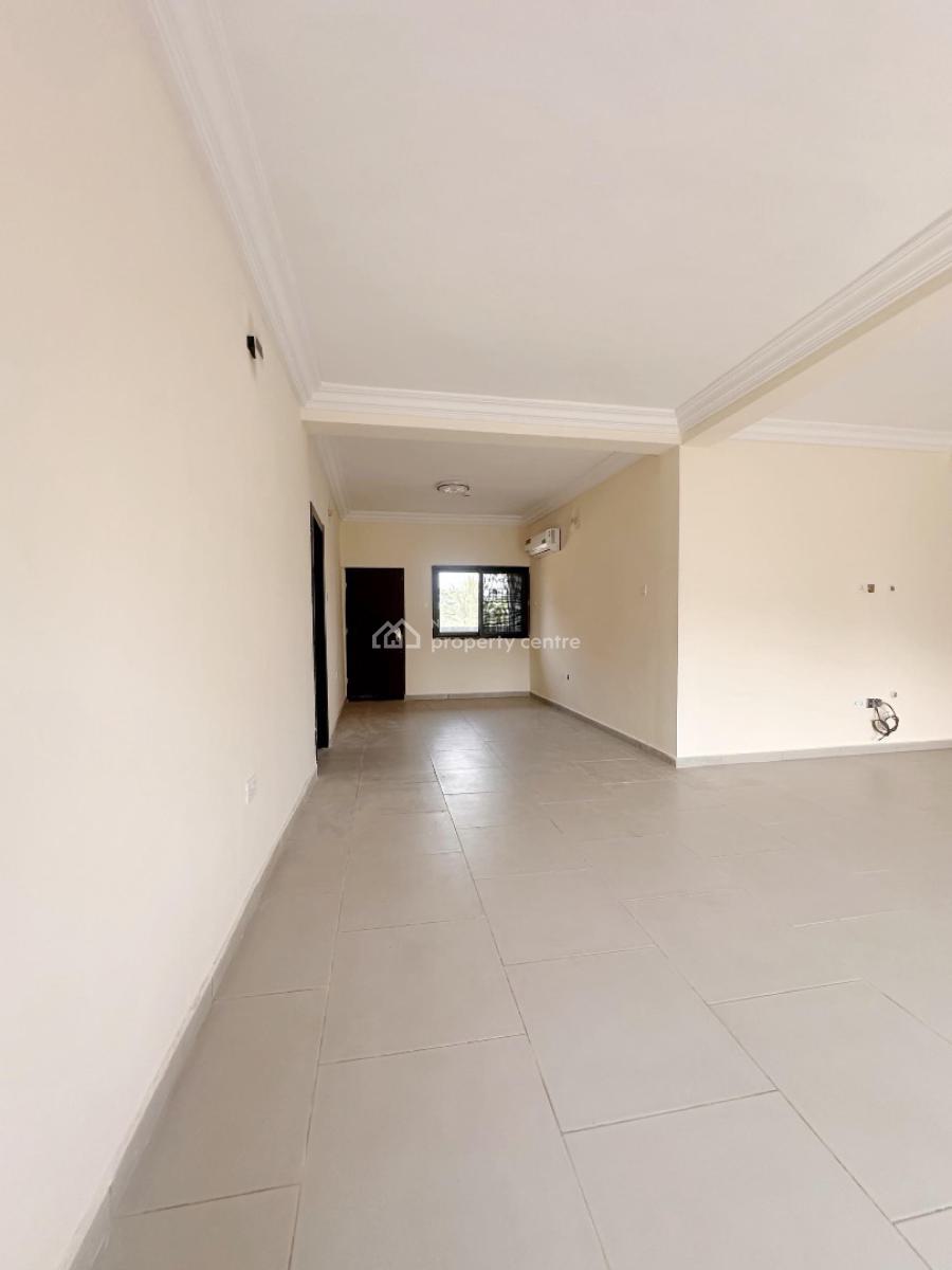 Fully Serviced Spacious 3 Bedroom Apartment, Admiralty Way, Lekki Phase 1, Lekki, Lagos, Flat / Apartment for Rent