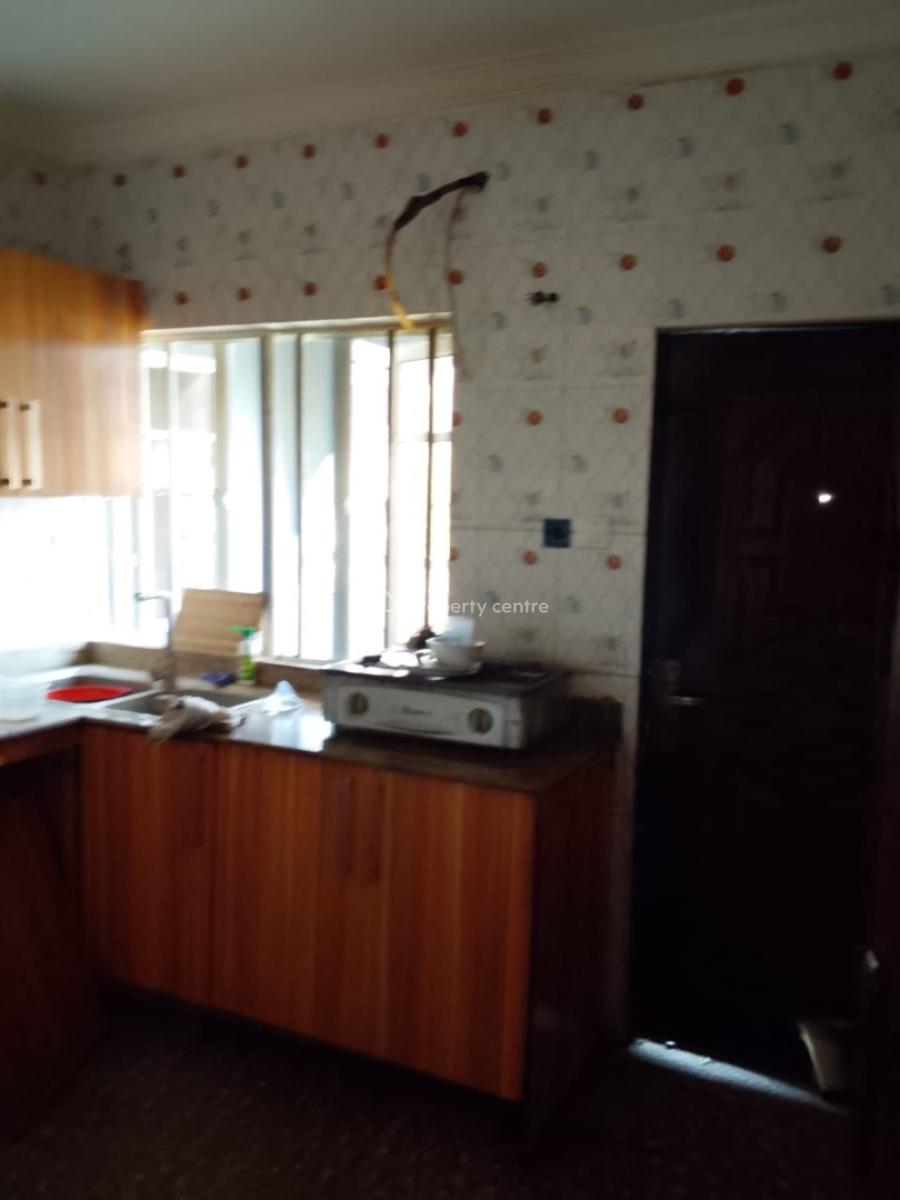 Commercial 3bedrooms Apartments, Lekki Phase 1, Lekki, Lagos, Office Space for Rent