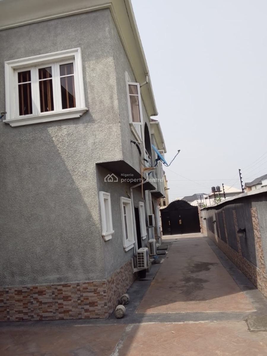 Commercial 3bedrooms Apartments, Lekki Phase 1, Lekki, Lagos, Office Space for Rent
