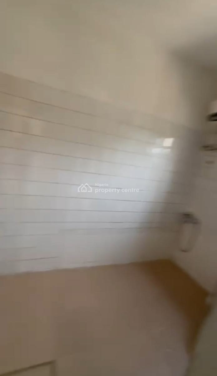 4 Bedroom Flat, 1st Floor , Tarred Rd, Area 8(tarred Rd), Garki, Abuja, Flat / Apartment for Rent