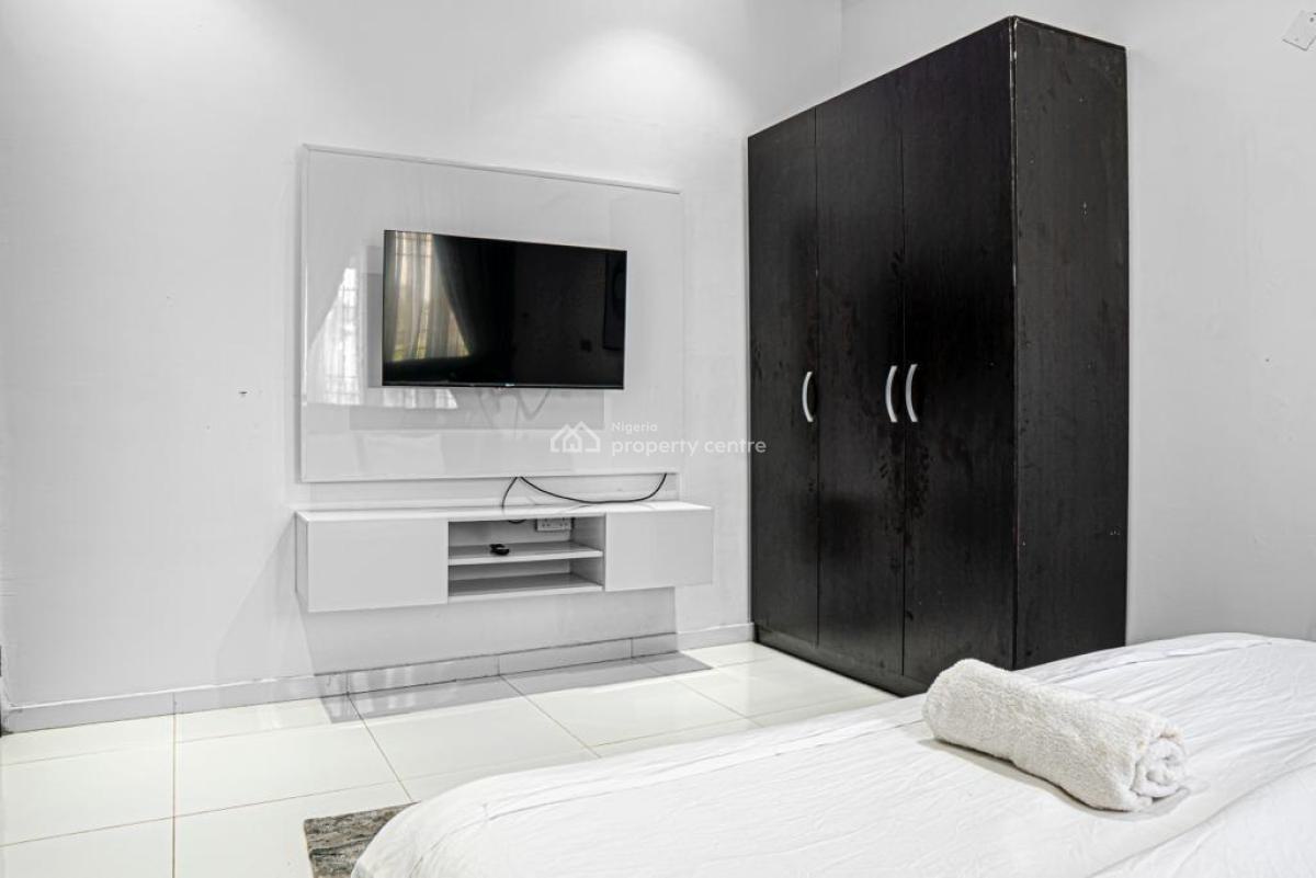 Fully Furnished 3 Bedroom Apartment, Admiralty Way, Lekki Phase 1, Lekki, Lagos, House for Rent