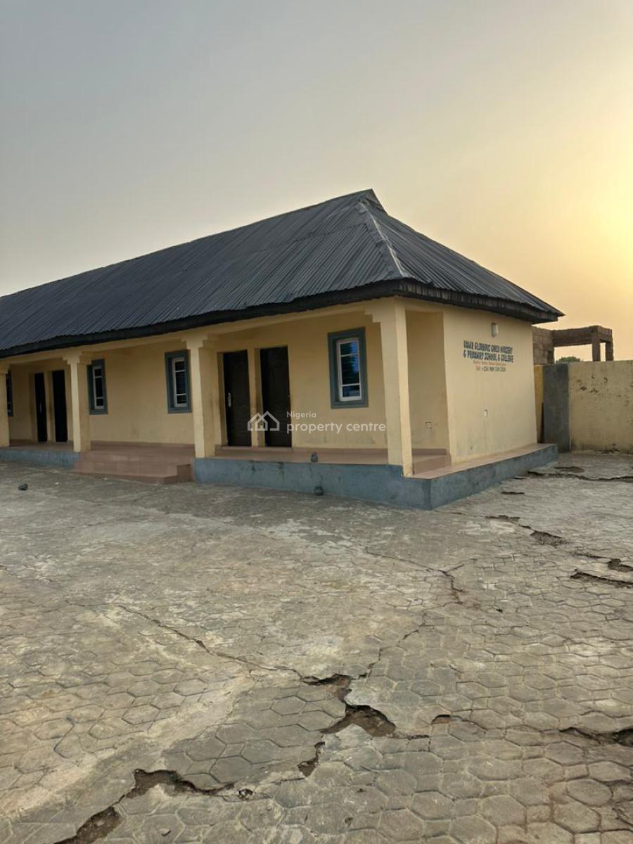 a School Building Consist of 8-classrooms and Administrative Office, Behind Alagbado Specialist Hospital, Ajegunle Community, Ilorin., Ilorin West, Kwara, School for Sale