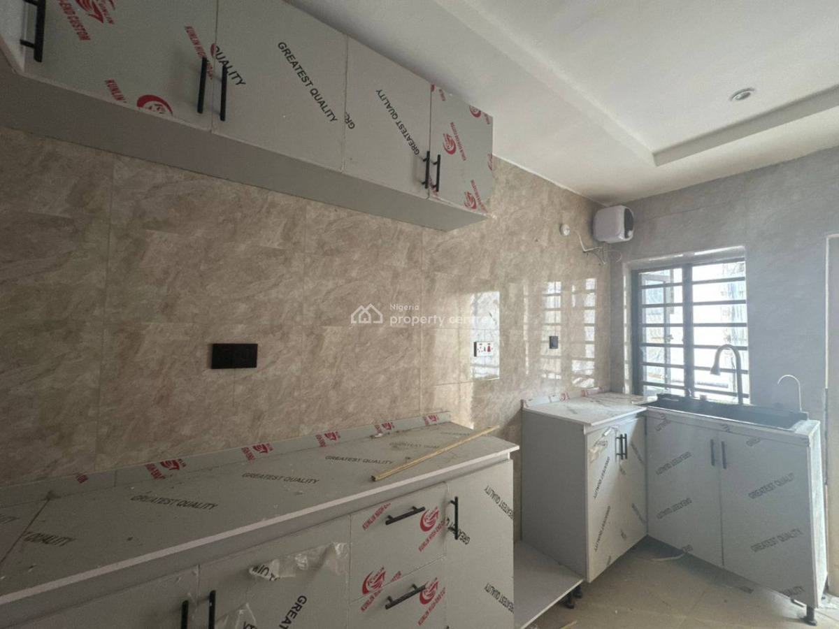Block of Apartments, Ologolo, Lekki, Lagos, Flat / Apartment for Rent