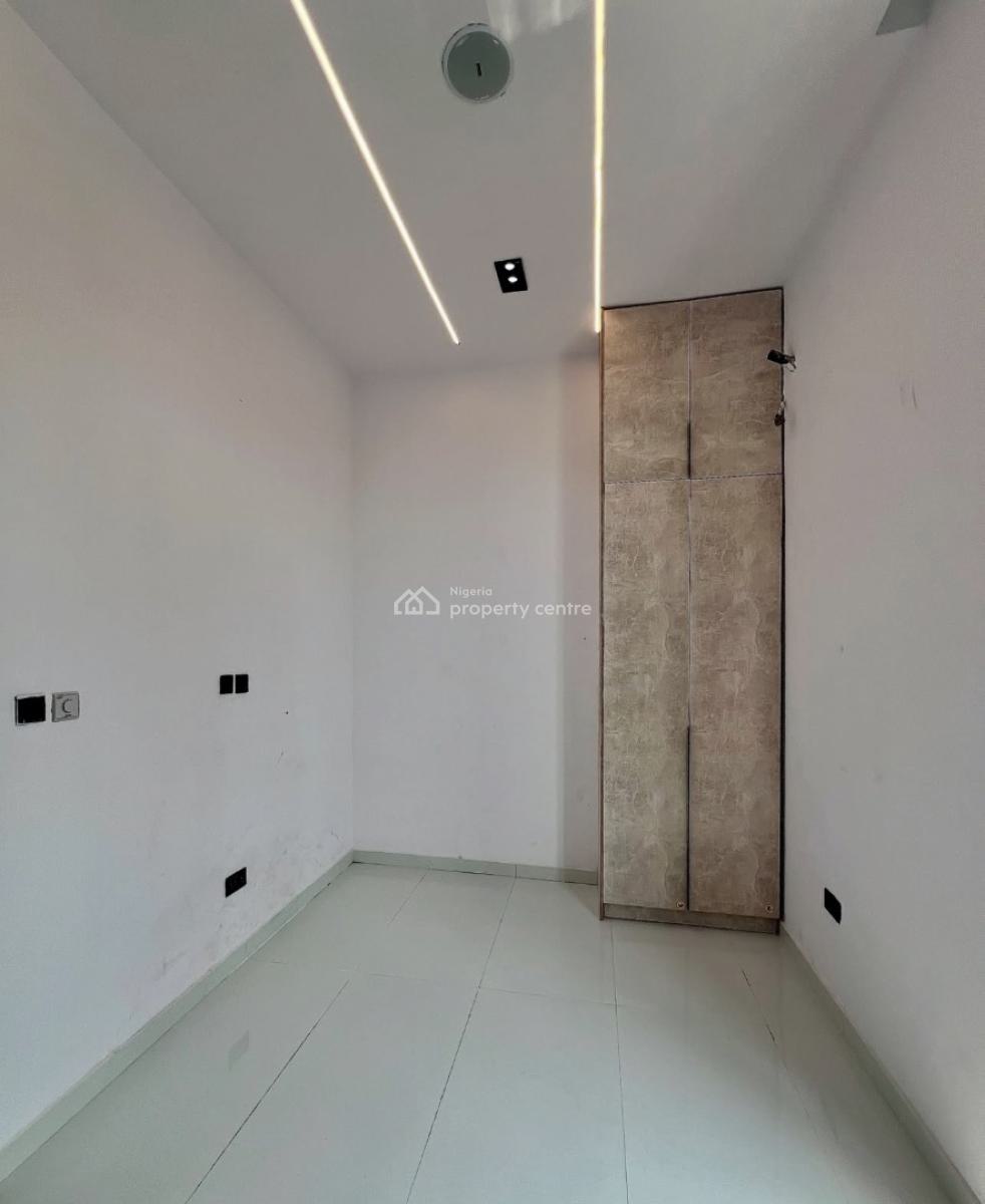 Contemporary 5 Bedroom Fully Detached with Pool Duplex with Bq, Secure Estate at Ikota Lekki, Ikota, Lekki, Lagos, Detached Duplex for Sale