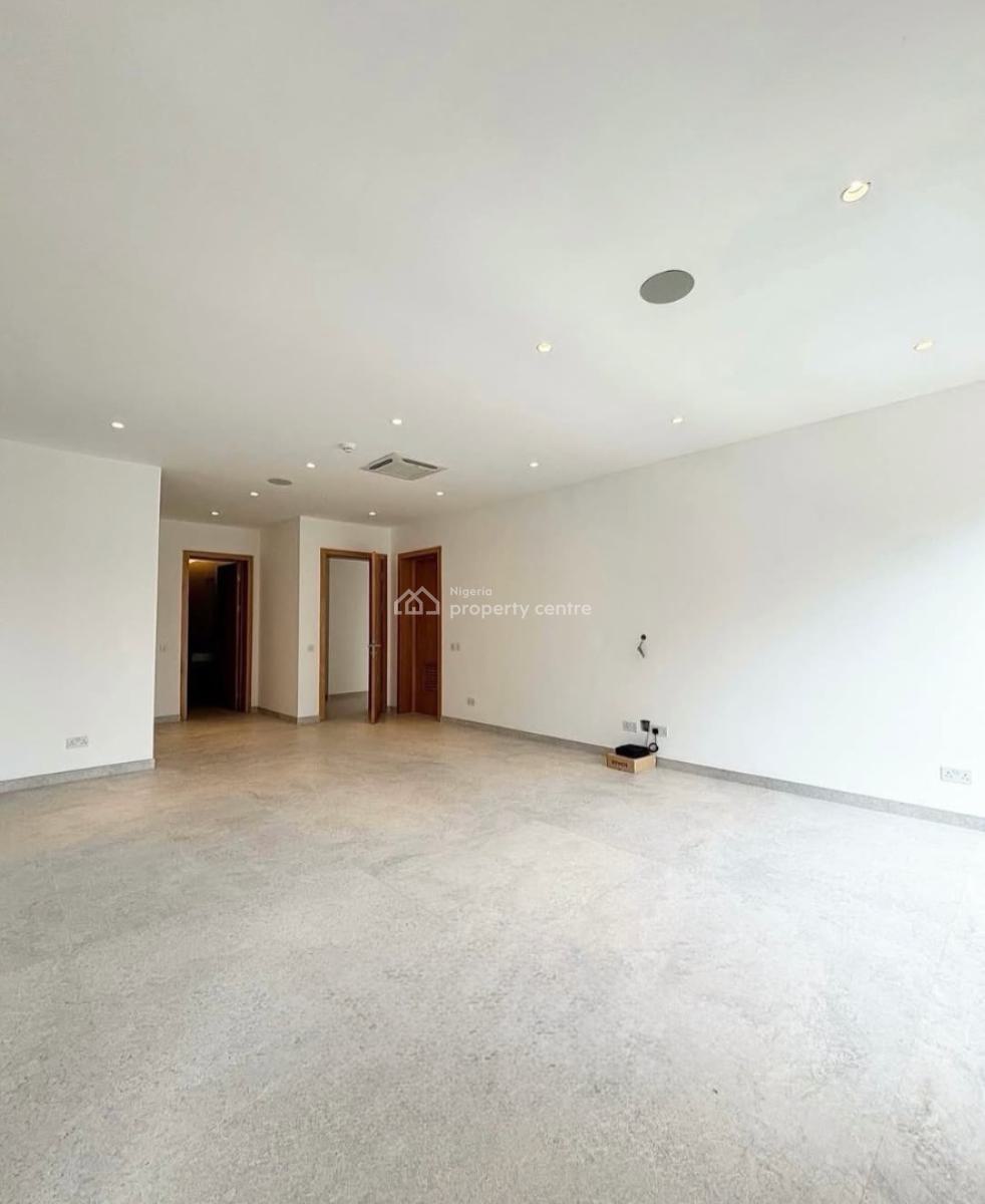 New and Serviced with 24/7 Power Supply 3 Bedroom En-suite Luxurious F, Ikoyi, Lagos, Flat / Apartment for Rent