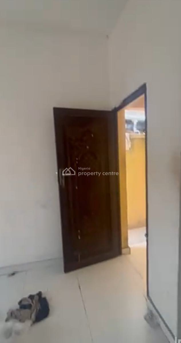 Newly Built and Spacious Room Selfcon { Video}, Orchid Road, Lekki, Lagos, Self Contain (single Rooms) for Rent