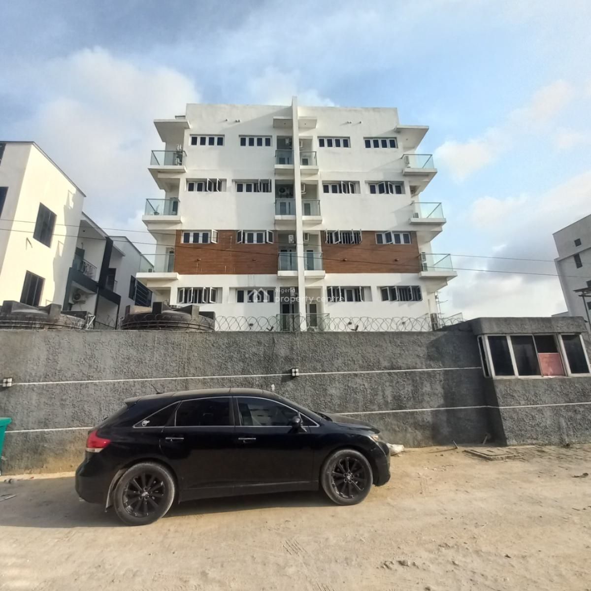 Distress 2 Bedroom Apartment, Ikate, Lekki, Lagos, Flat / Apartment for Sale