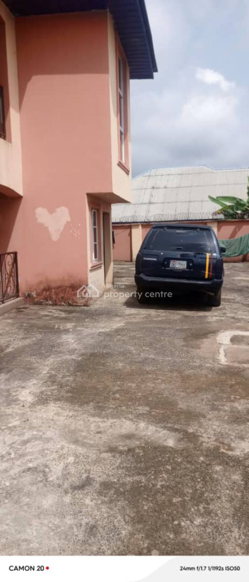 a Block of Flat, Abak Road, Teaching Hospital, Uyo, Akwa Ibom, Block of Flats for Sale