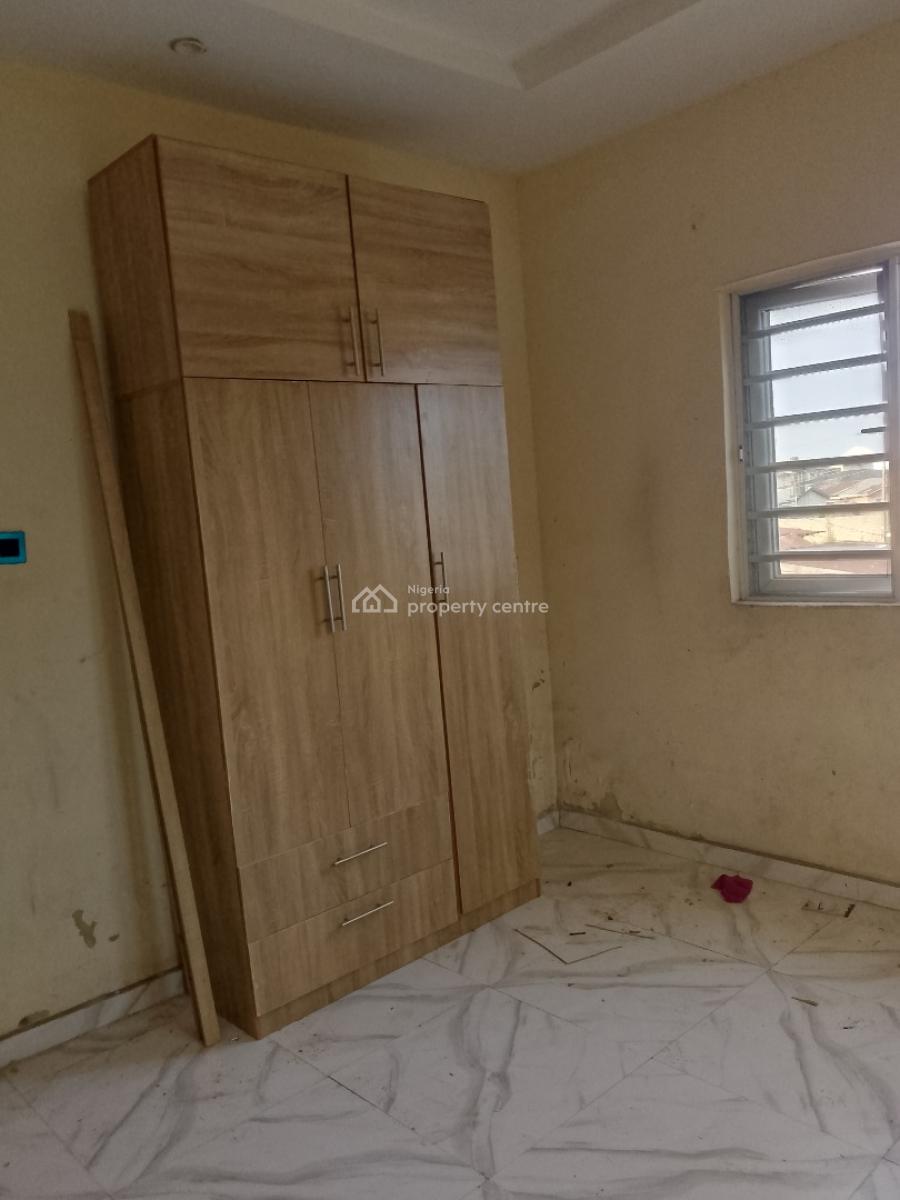 Very Spacious 2 Bedroom Flat, Mobile Road, Ilaje, Ajah, Lagos, Flat / Apartment for Rent