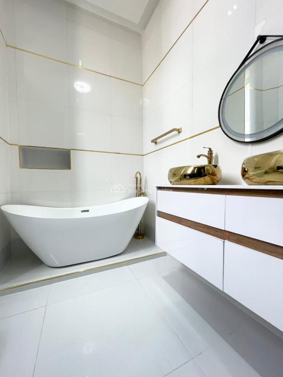 Spacious Luxury 5bedroom Fully Detached Duplex in a Secure Estate, Chevron, Lekki, Lagos, Detached Duplex for Sale