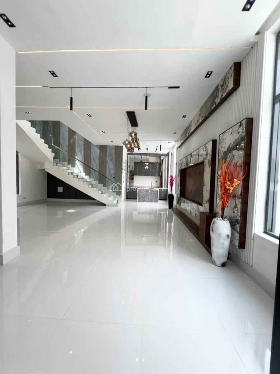 Spacious Luxury 5bedroom Fully Detached Duplex in a Secure Estate, Chevron, Lekki, Lagos, Detached Duplex for Sale